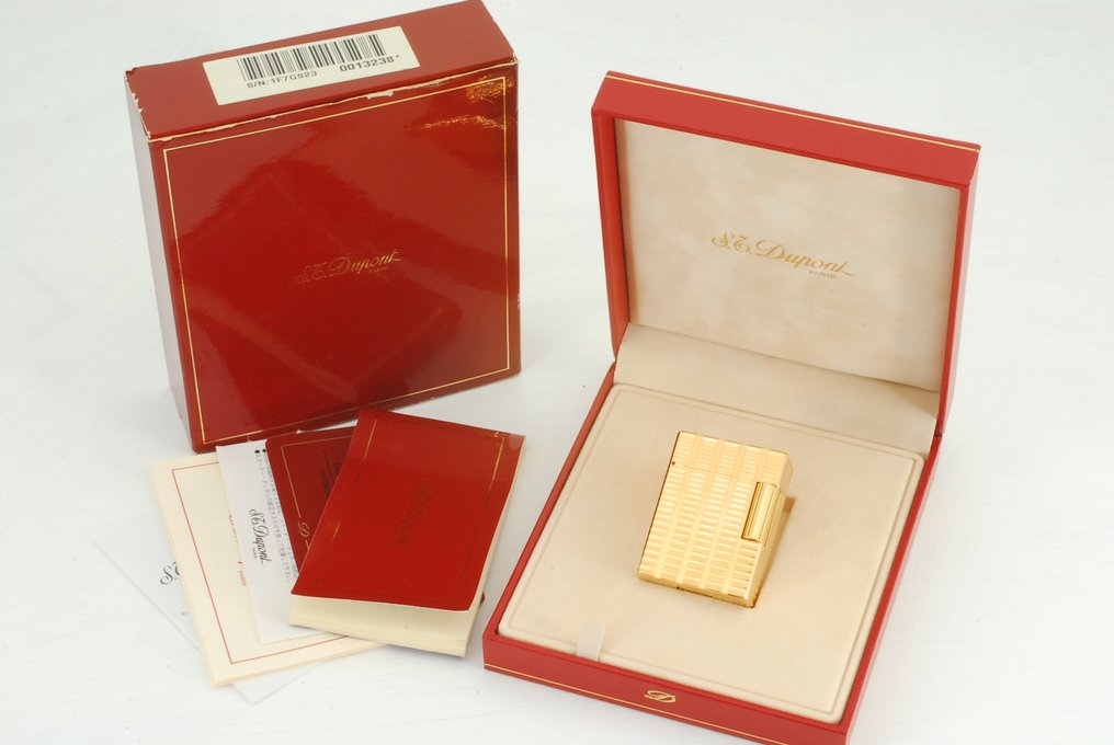 S.T. Dupont - Ligne Line 2 (vertical line pattern) - Accendino tascabile - Placcato oro #1.0
