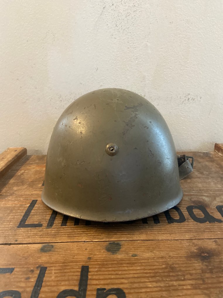 義大利 - 3个Bellici M33军用头盔，属于Carabinieri，带有徽章，来自都灵兵工厂 - 軍用裝備 #4.3