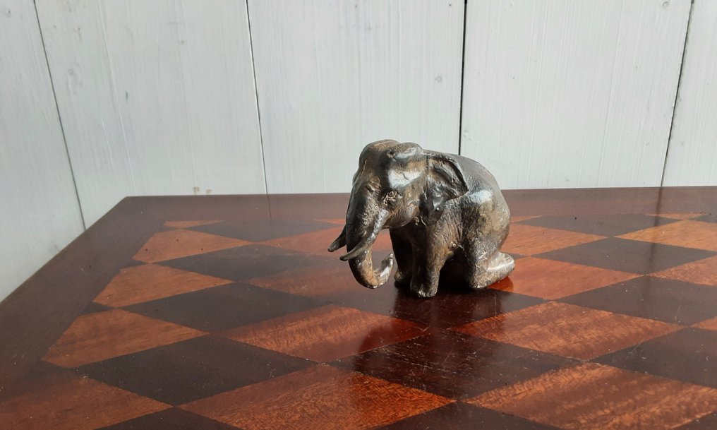 P. Chenet - 塑像, Olifanten - 7.5 cm - 黄铜色 #1.0