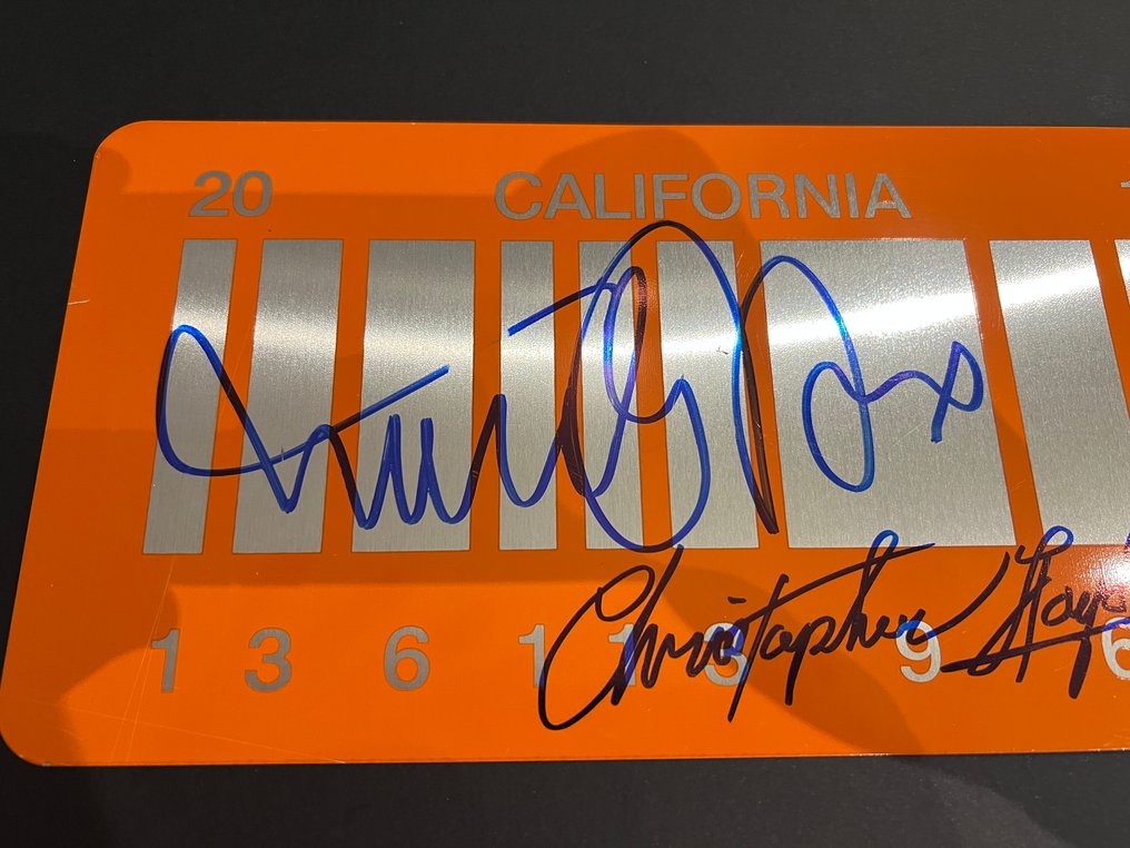 回到未來 - Replica License plate - Signed by Michael J Fox, Christopher LloydD - Beckett COA #1.0