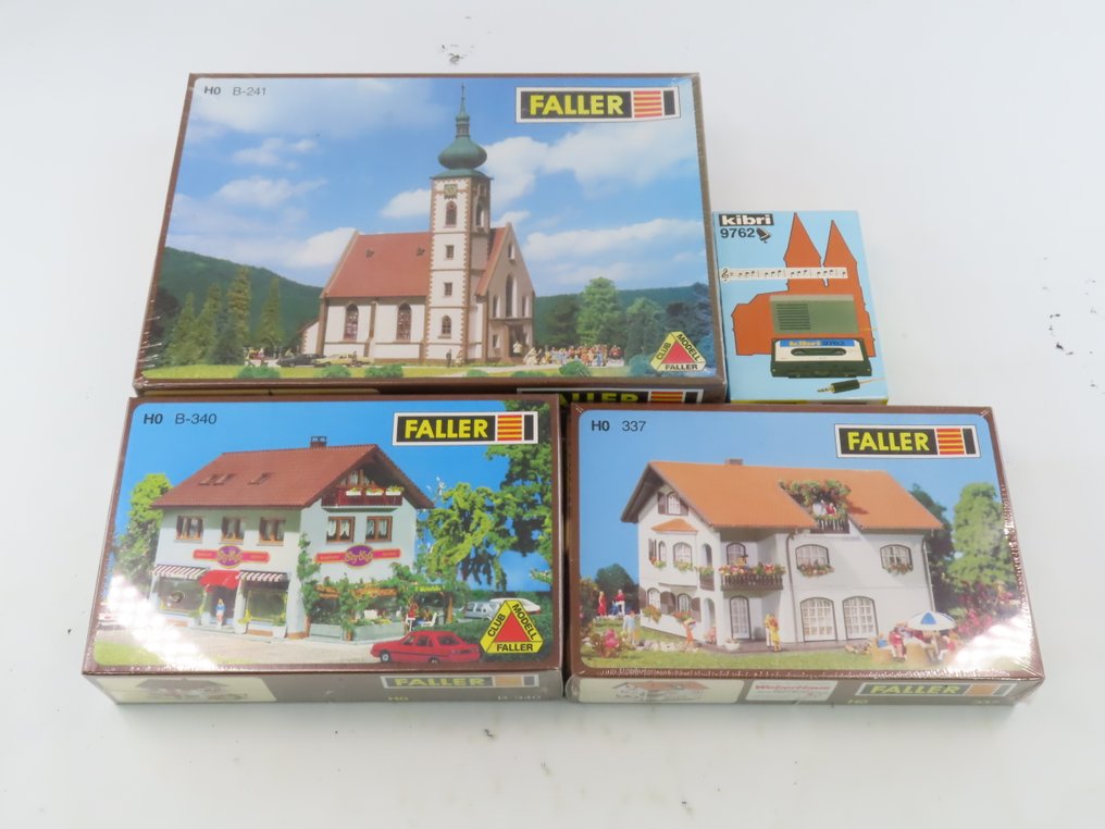 Faller, Kibri H0 - 241/337/340/9762 - Kituri de construit machete tren (4) - Dorpskerk, cafenea/prânz, Huis Nobelesse și modul de sunet al clopotului bisericii+ #1.0