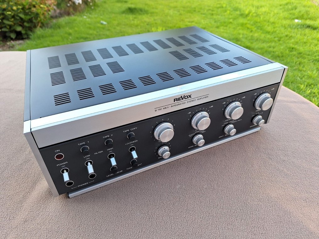 Revox - B750MKII 固態立體聲擴大機 #2.1