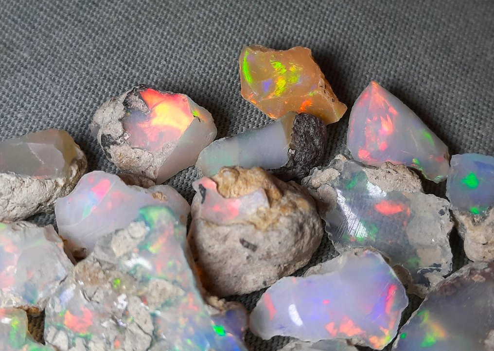 44 καρατίων - Όμορφες οπάλες Τραχύς- 8.8 g #4.3