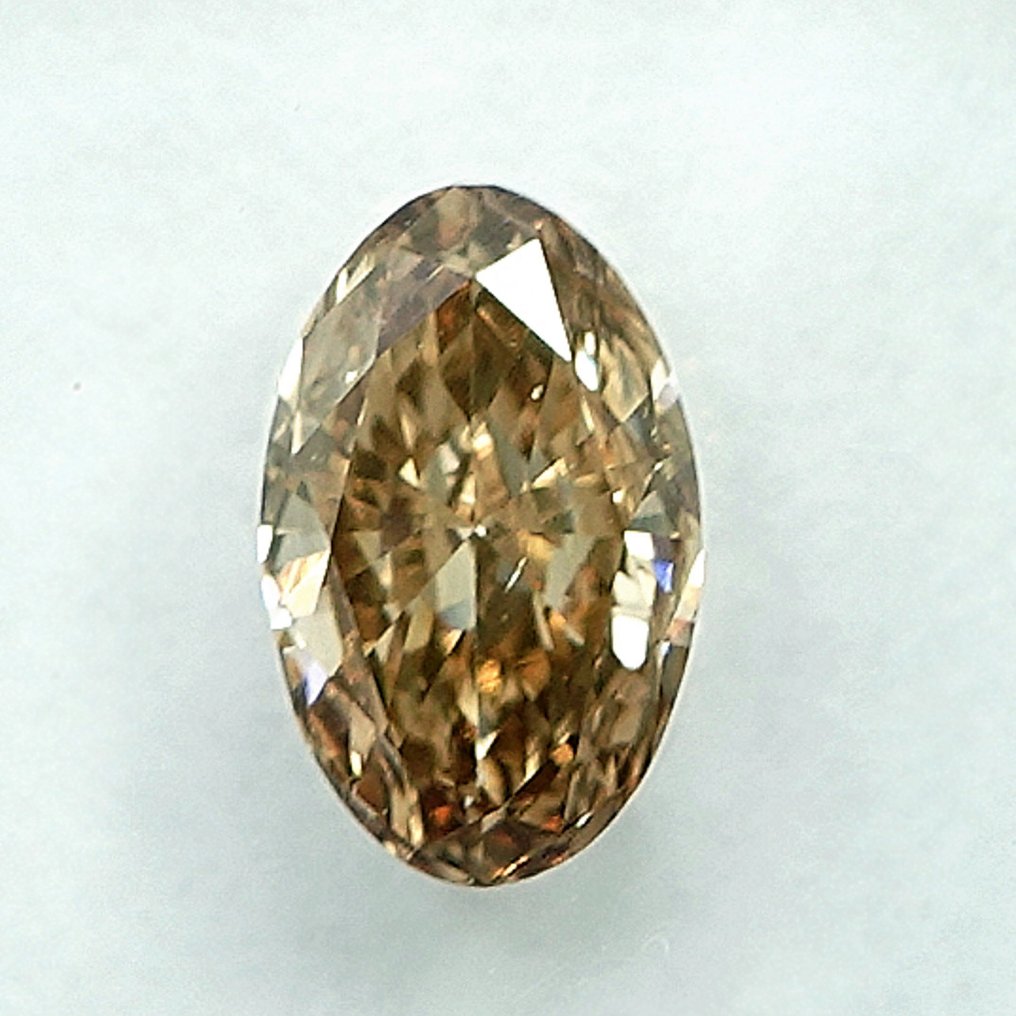 Fără preț de rezervă - 1 pcs Diamant  (Colorat natural)  - 0.50 ct - Oval - Fancy light maroniu Galben - VS2 - IGI (Institutul gemologic internațional) #1.0