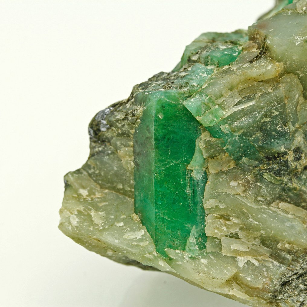 No reserve! Fine Sarnaíba emerald. Crystals - Height: 6.5 cm - Width: 4.4 cm- 100.5 g #1.0