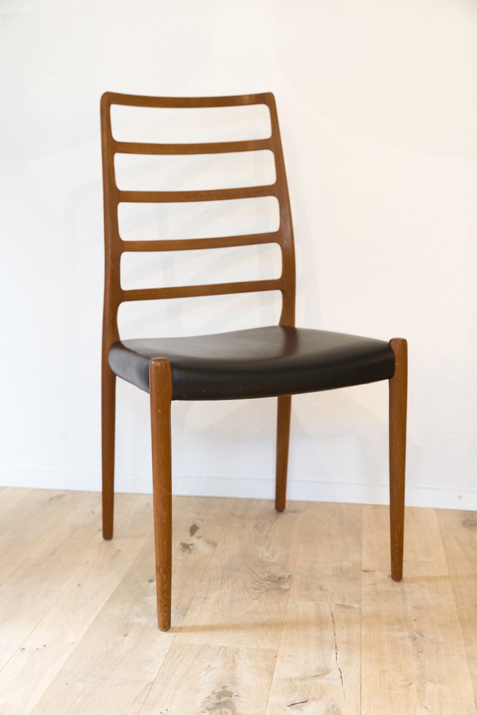 J.L. Møllers Møbelfabrik - Niels O. Moller - 椅子 (2) - 无拱手的单椅 - 柚木 #1.0