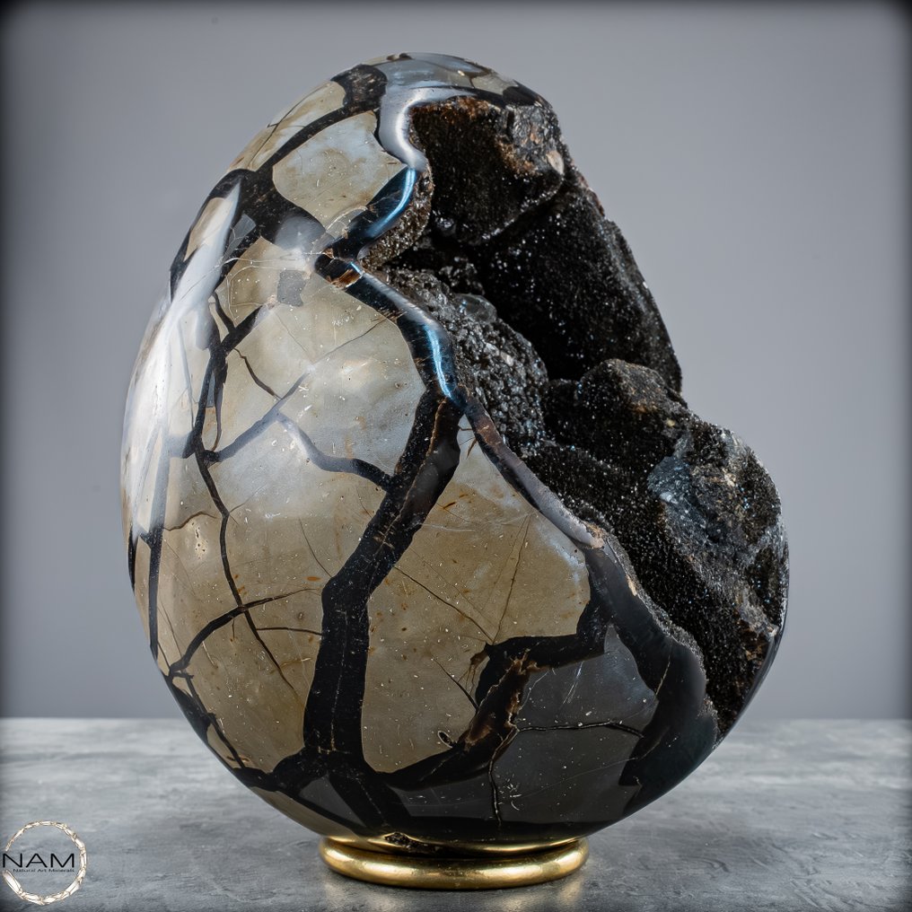 Very Decorative Septarian Egg, with Calcite Crystals- 5803.16 g #4.3