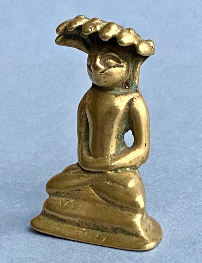 Pārśvanātha, 23° Tīrthaṅkara - Antiguo - Raro bronce votivo Jain que representa a Pārśvanātha con inscripción devocional en la base, siglo - 1650-1700 Imperio Mughai (1526-1857) - Pārśvanātha #2.1