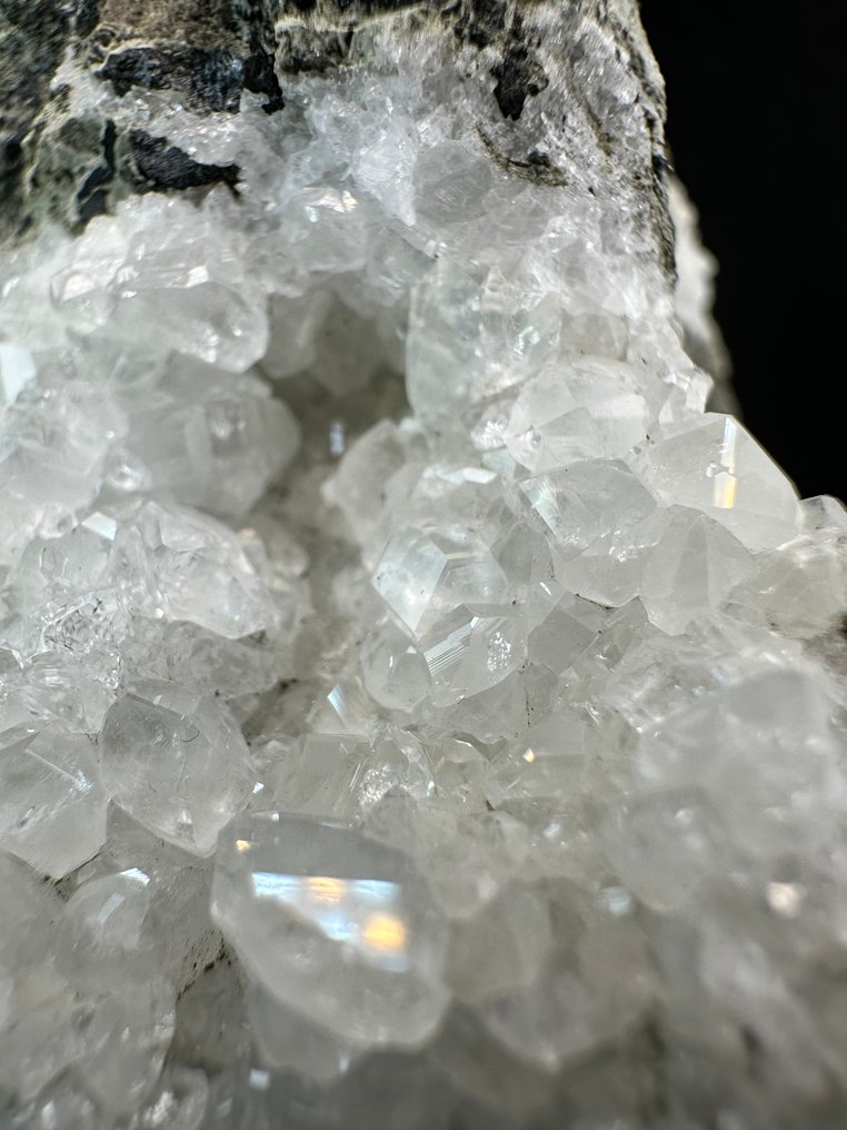The Light of Sasso di Castro - DATOLITE of Firenzuola Crystals on matrix - Height: 132 mm - Width: 105 mm- 956 g - (1) #3.2