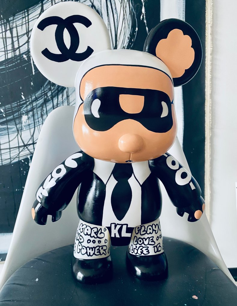 JOHANNE 8 - Karl and Keith #1.0