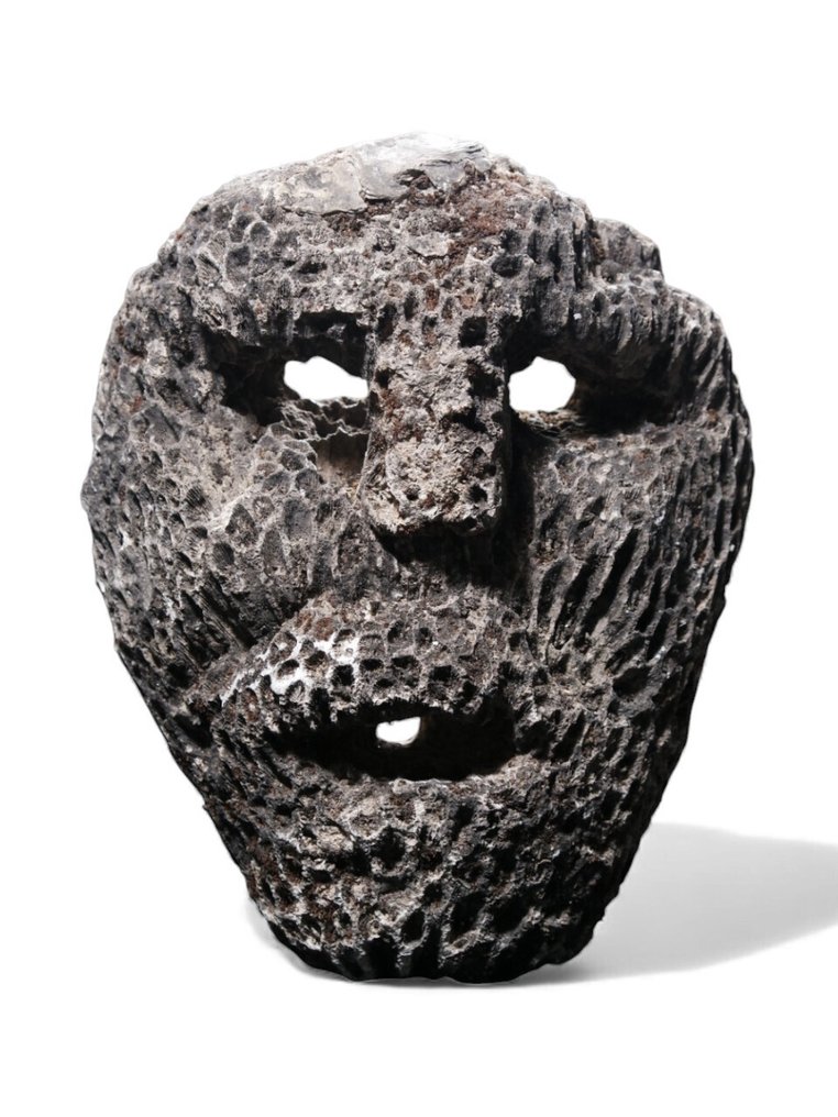 Fossilized Coral Mask - Timor - Atoni - Indonesia (No Reserve Price) #1.0