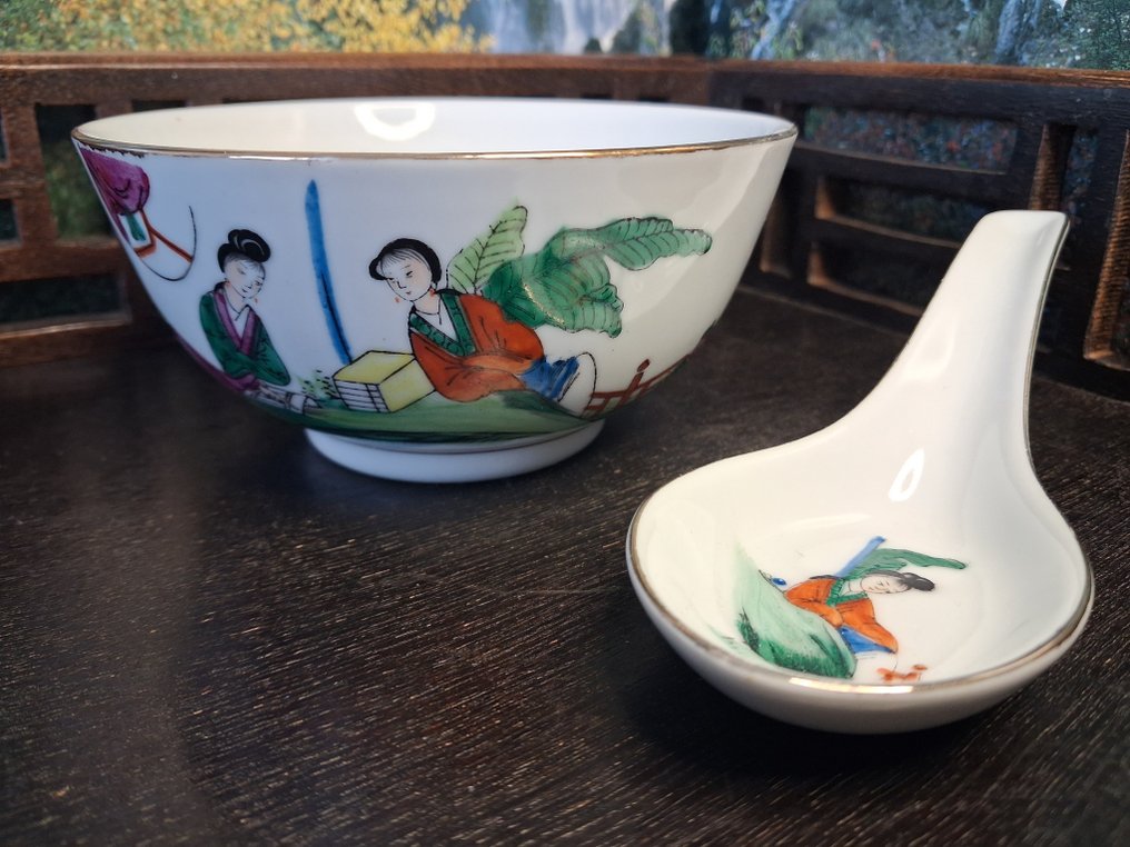 主題系列 - 一套珍贵的中国手绘瓷器。 #3.2