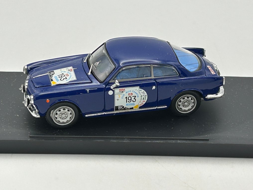 Bang 1:43 - Model race car (2) - Alfa Romeo Giulietta SP 1T MM 58 #106/ A.R.Giulietta SP 1996 Birkhimer-Stevens #193 #2.1