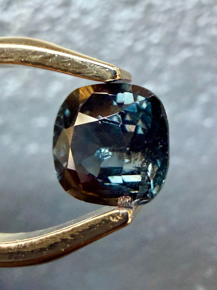 χωρίς τιμή ασφαλείας Μπλε, Μωβ Σπινέλιος - 1.17 ct - Antwerp Laboratory for Gemstone Testing (ALGT) #4.3