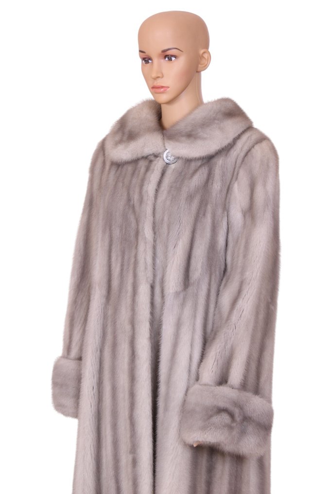 Artisan Furrier - Γούνινο παλτό #3.2