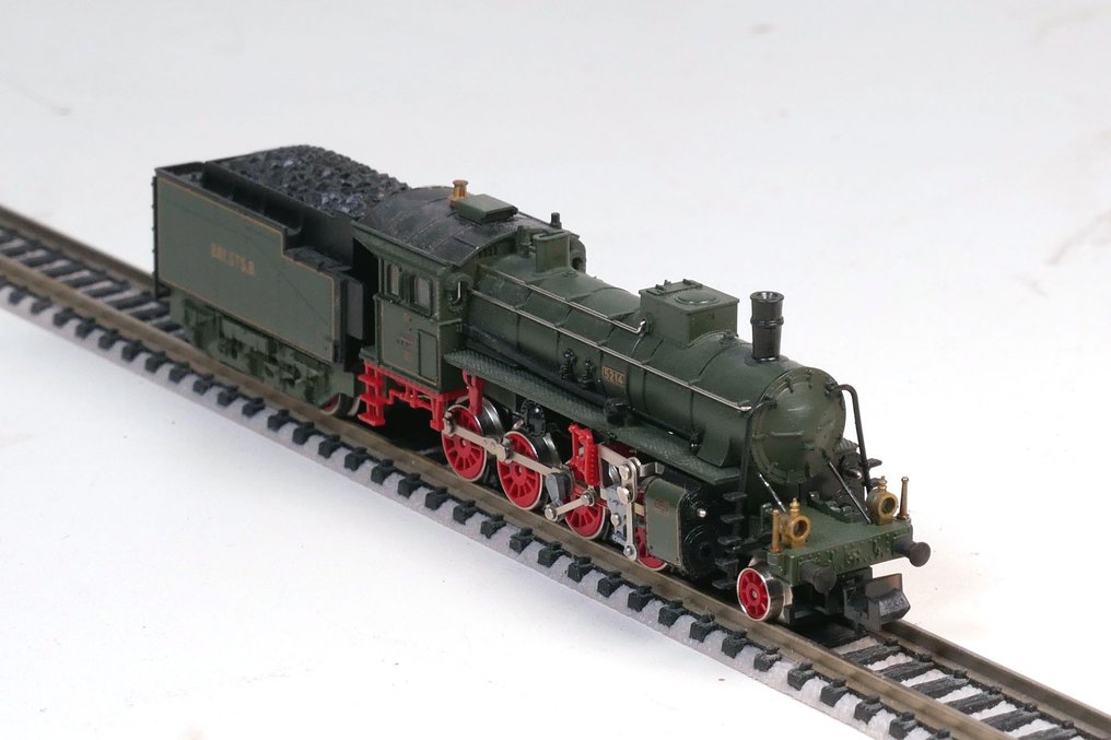 Minitrix N - Model train locomotive (1) - Good detailing; tender labeled BAY.STS.B.; visible number 15241 on tender back side. - Bayrische Staatsbahn #2.1