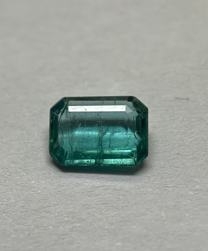 1 pcs  Groen Smaragd  - 1.39 ct - International Gemological Institute (IGI) #1.0