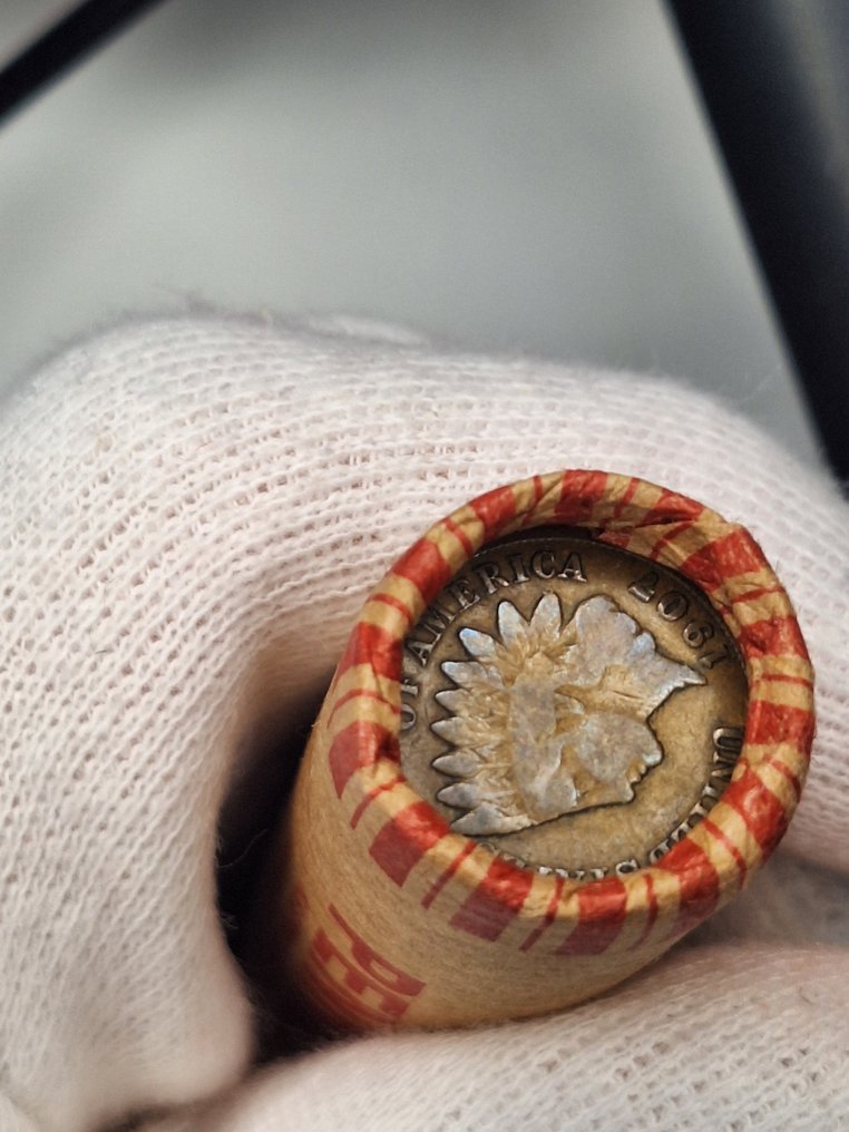 Ηνωμένες Πολιτείες. 1 rol containing Indian Head 1907 on one end/Wheat Cent 1920 on the other end (χωρίς τιμή ασφαλείας) #1.0