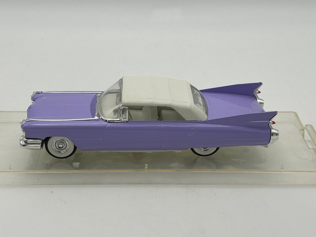 Vitesse 1:43 - Model sedan - Cadillac  "Type 62" 1959 Closed #2.1