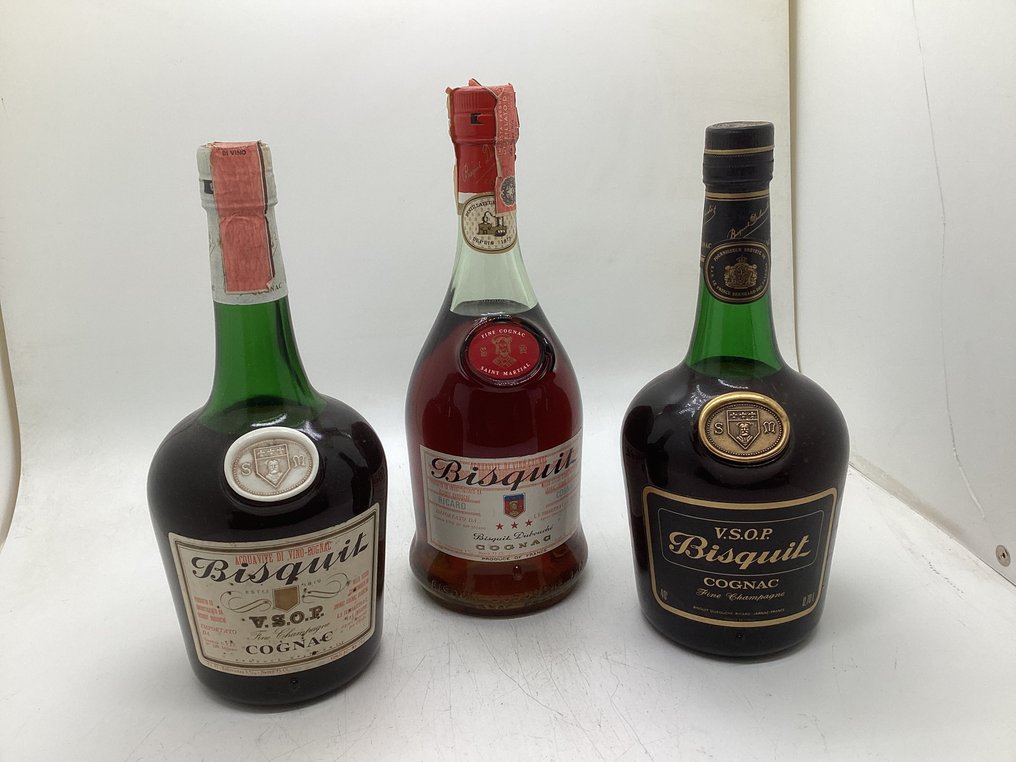 Bisquit - VSOP + 3 Star  - b. Década de 1970 - 75 cl, 70 cl - 3 botellas #1.0