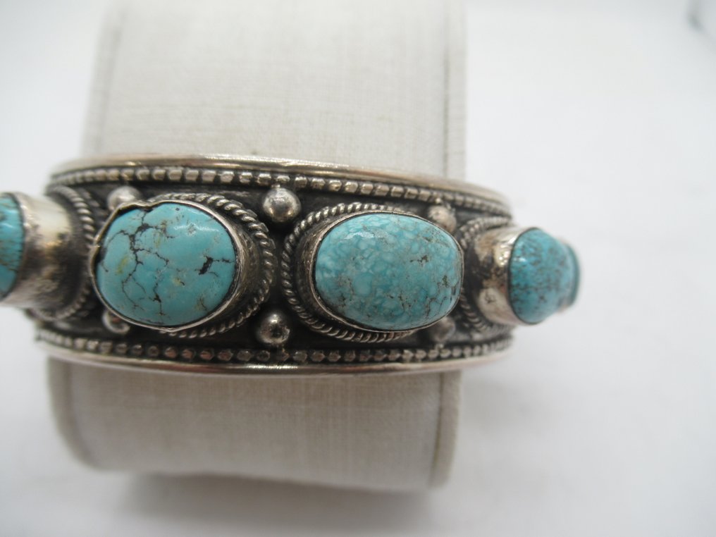 Σετ βραχιόλιων με πέτρες howlite. - Ασημί - Ινδία - 20th century #1.0