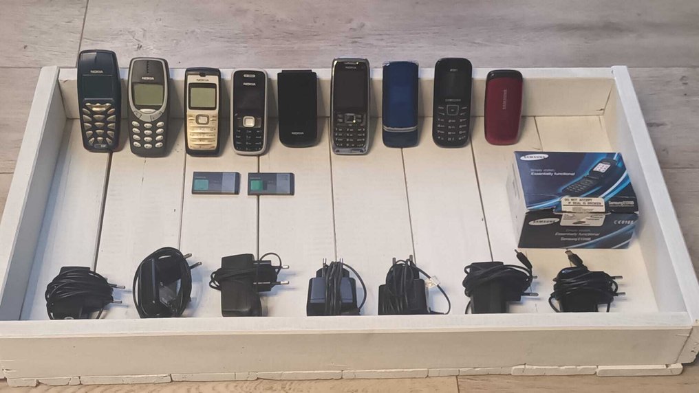 Nokia, Samsung, Motorola - Mobile phone (9) - In original box #1.0