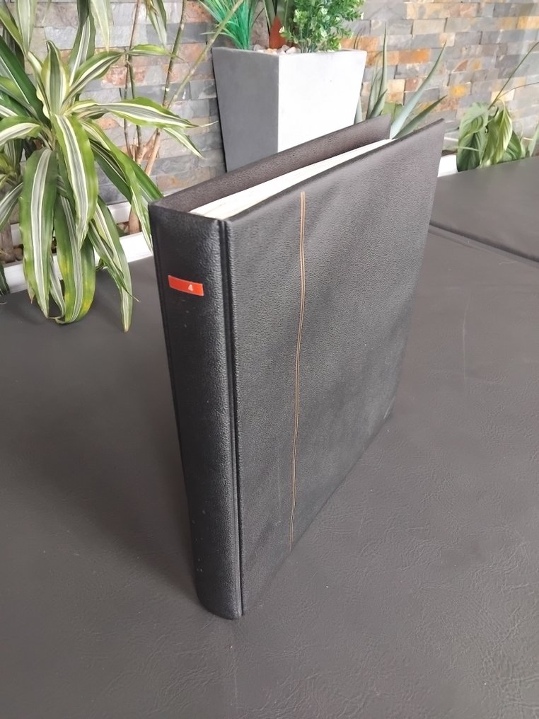 France 1974/1981 - Collection of new items without hinges in a Safe Album + Air Transport, Tp Service, Tax. - + Préoblitérés  // Cote Y&T + Accessoire #1.0