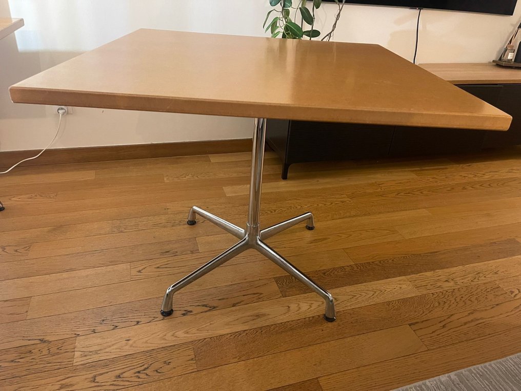 Vitra - Charles Eames - 桌子 - 已分割的 - 铝, 层压木材 #1.0