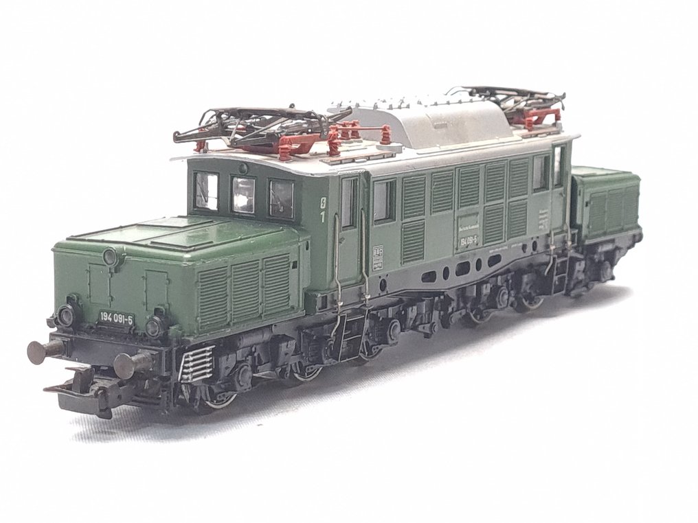 Märklin H0 - 3022 - 電氣火車 (1) - BR 194 '德意志鳄鱼' - DB #1.0