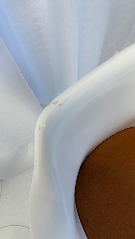 Knoll - Eero Saarinen - Tuoli (2) - Tulip tuoli - Lasikuitu, Metalli, Tekstiili #4.3