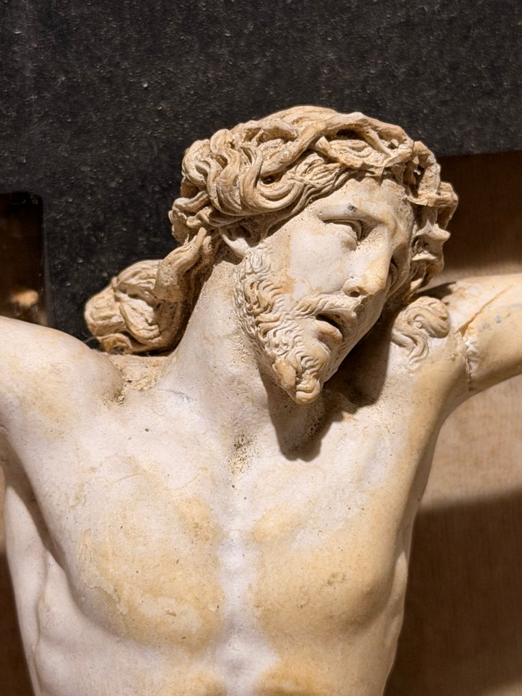 J. Norest - S. Marchi - Statue - Christus am Kreuz - 35 cm - Pimpstein, Tre #2.1