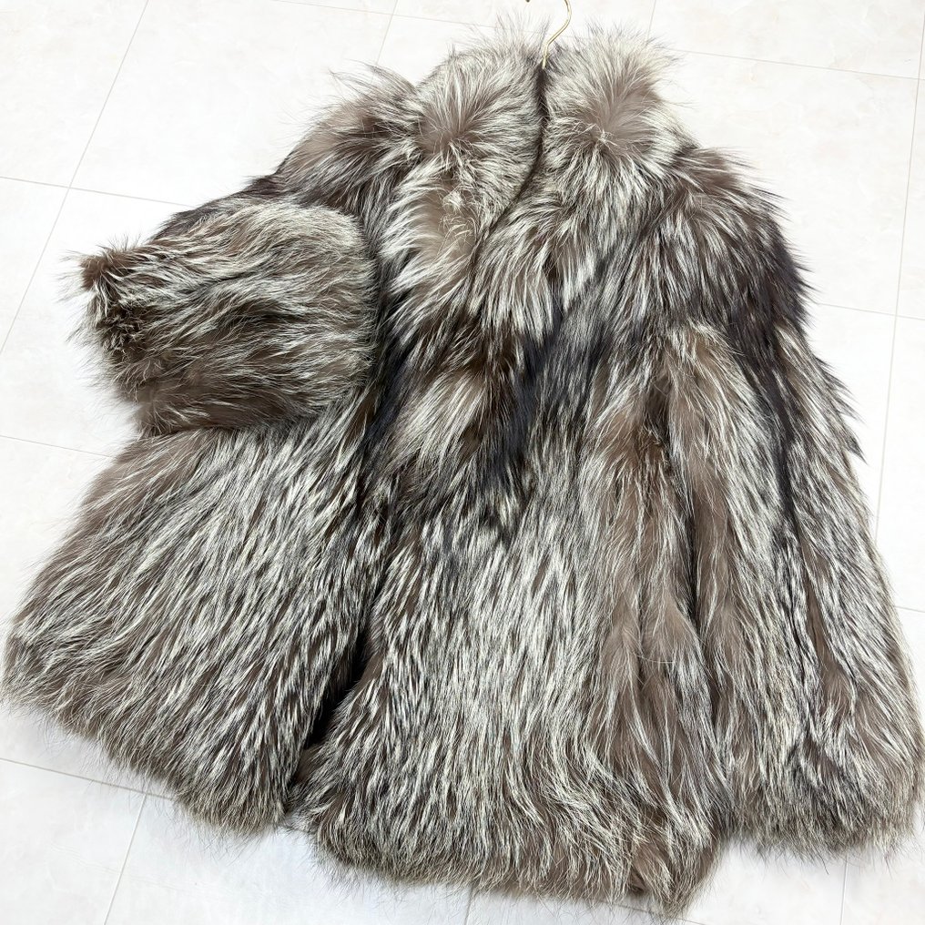 Saga Furs - 皮毛大衣 - 复古 #1.0