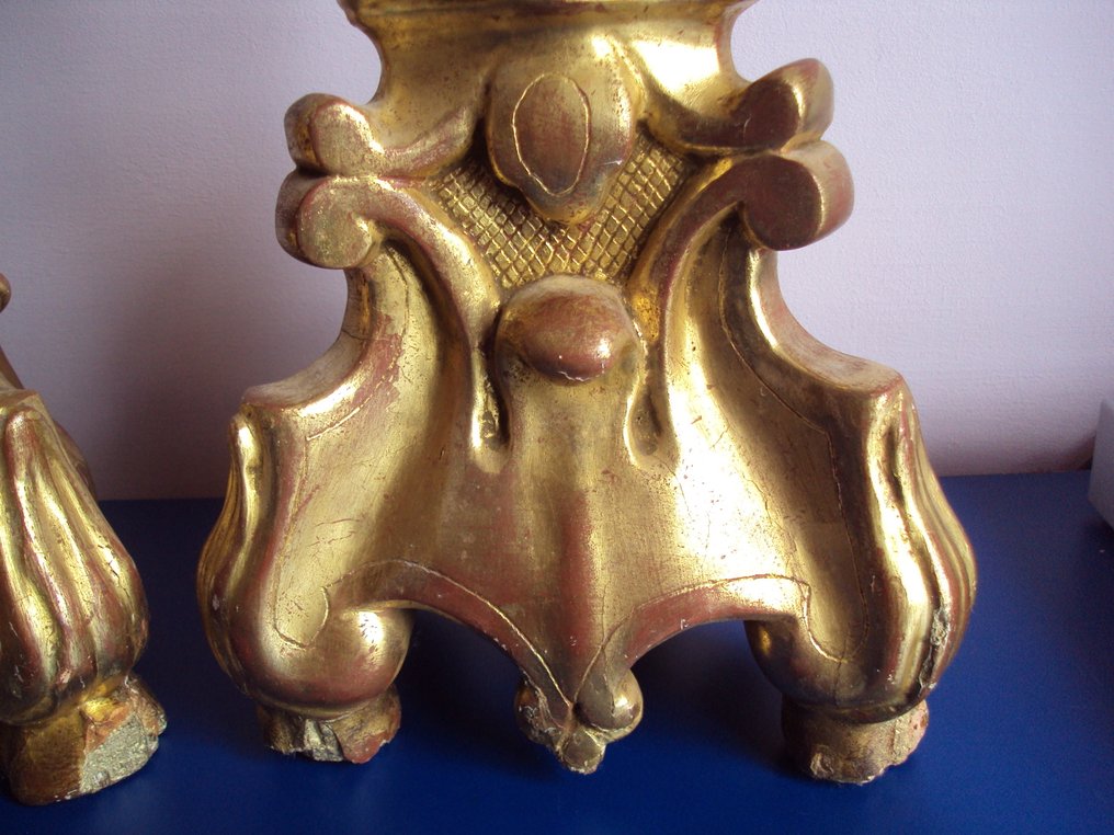 Candleholder - Gilt wood - Pair of Baroque altar candlesticks #2.1