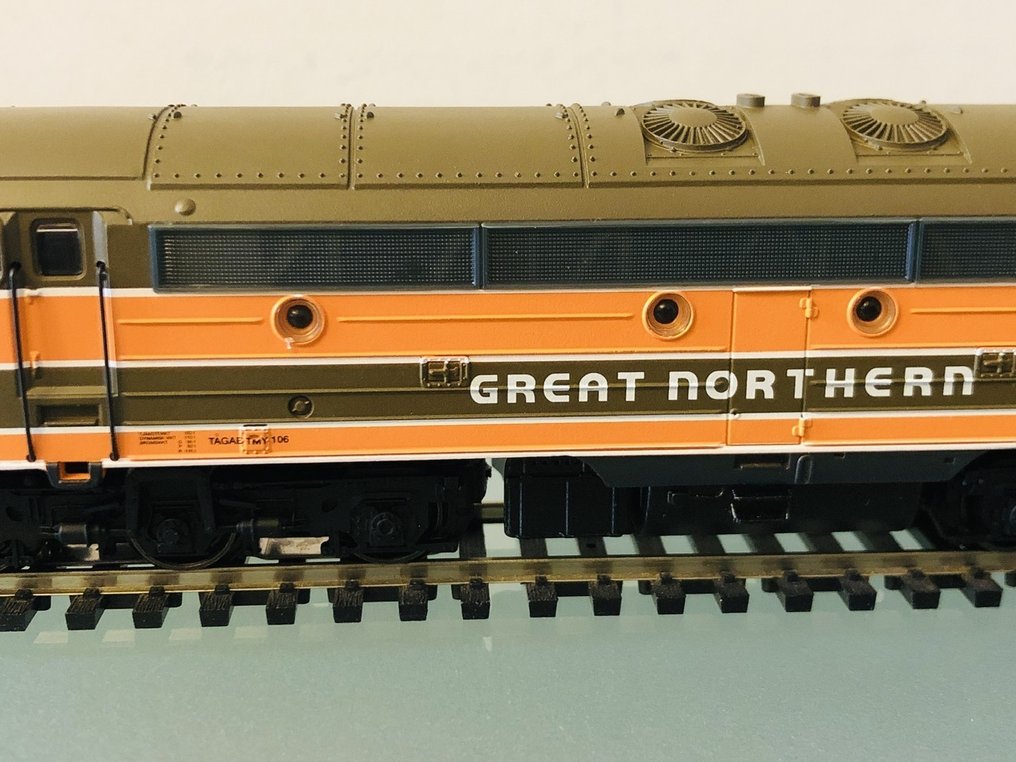 Märklin H0 - 37668......Box and documents.......... - Πετρελαιοκίνητη μηχανή τρένου (1) - Περιορισμένης έκδοσης 2001...........ΣΠΑΝΙΟ.........ΧΩΡΙΣ ΕΚΠΤΩΣΗ...... #4.3