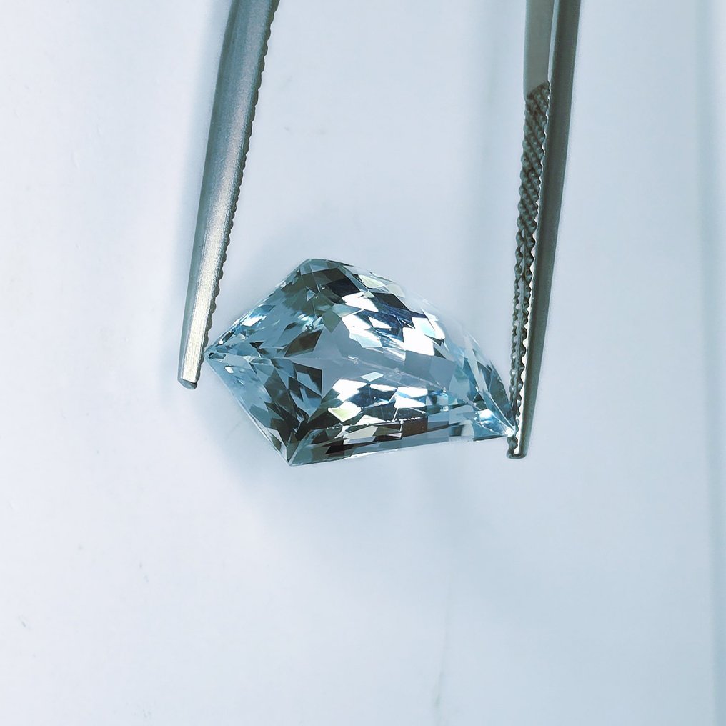 Fără preț de rezervă Albastru Aquamarine - 5.10 ct - IGI (Institutul gemologic internațional) #1.0