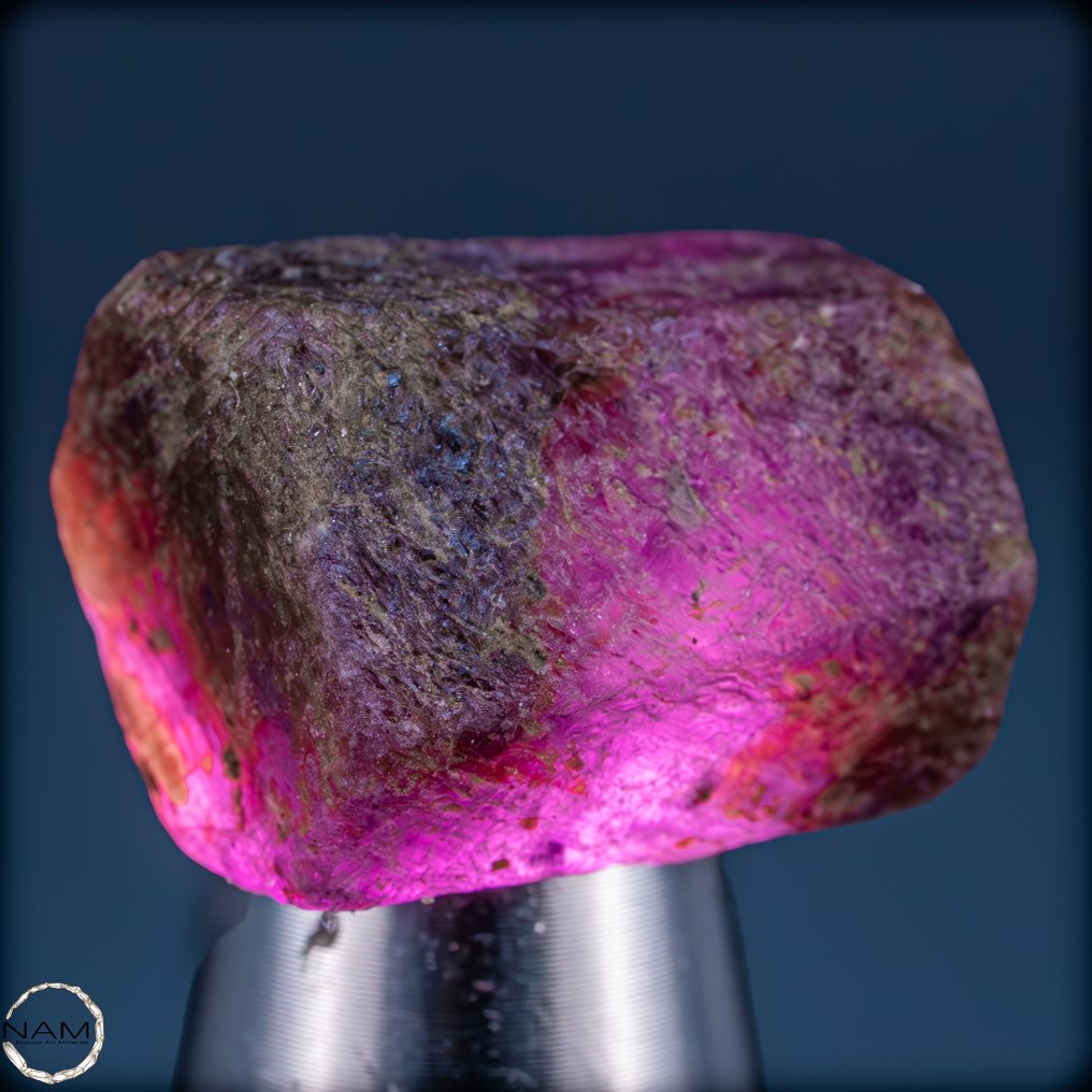 Natural padparadscha-colored sapphire – exceptionally rare raw crystal aesthetic – 48.30 ct- 9.66 g #1.0