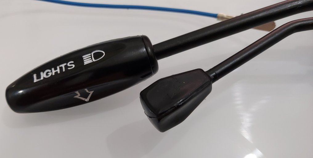 法拉利 Daytona,308 GT4,308,308i,208 Turbo 柱式开关 Devioluce - Ferrari - devio luci e tergicristallo con spirale contatti #4.3