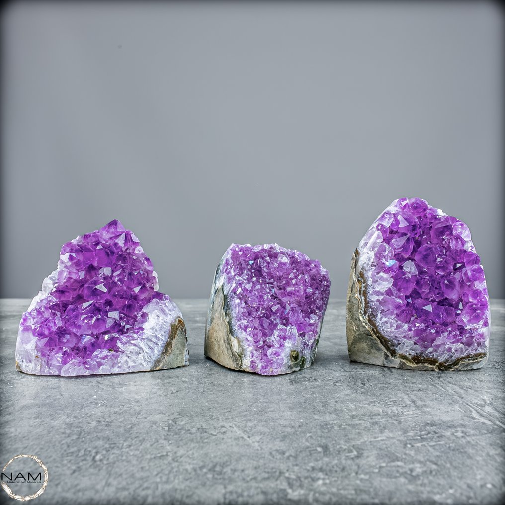 Magia dei Violetts Set di druse di ametista – La magia della calma interiore- 711.65 g - (3) #1.0