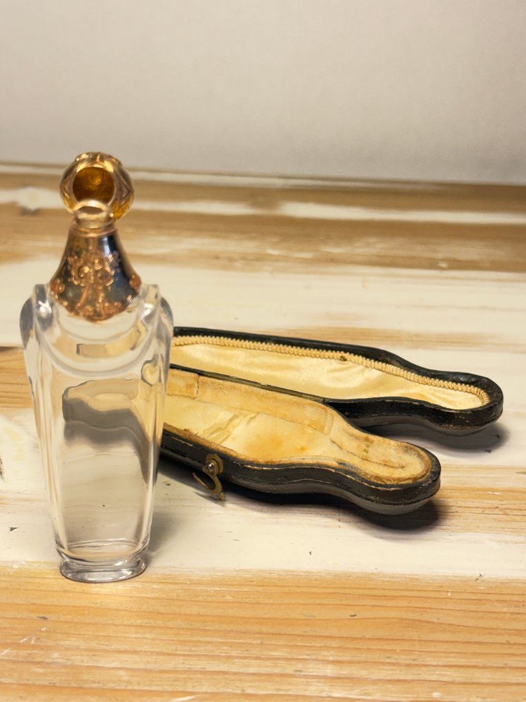 香水瓶 - 水晶, 金 - 古董香水瓶在套筒中 #3.2