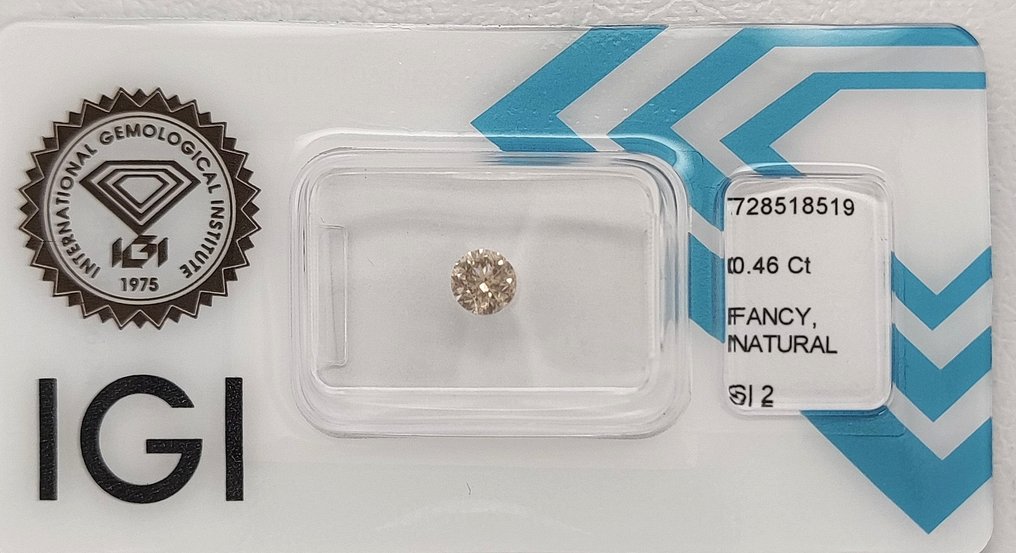 χωρίς τιμή ασφαλείας - 1 pcs Διαμάντι (Φυσικού χρώματος) - 0.46 ct - Στρογγυλό - Fancy Καφέ Κίτρινο - SI2 - International Gemological Institute (IGI) #1.0