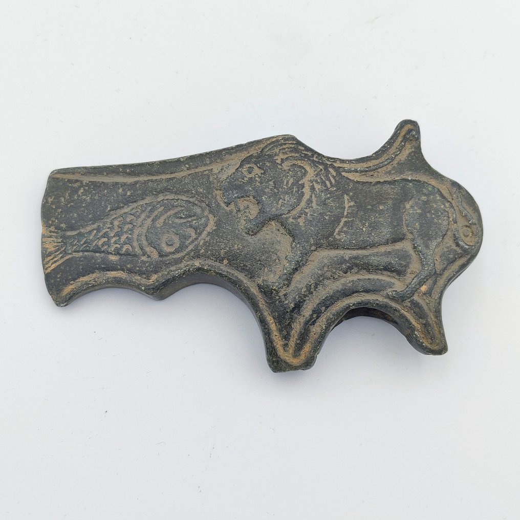 中亚沿海部落 Jadeite 稀有斧头器具头配鱼与狮子 - 70 mm #1.0