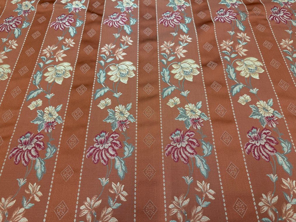 Høstångsoro: Klassisk eleganse i Ramato jacquard - Polstringsstoff - 2.5 m - 2.8 m #1.0