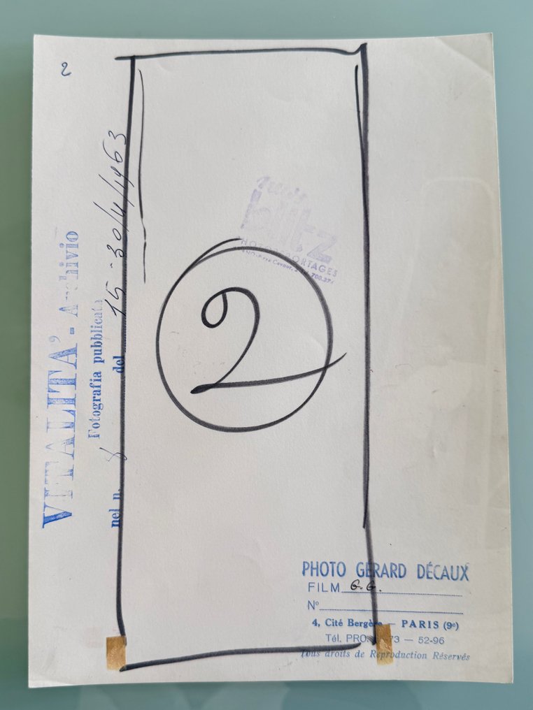 Dahlia Lavi by Gérard Décaux - Dahlia Lavi #3.2