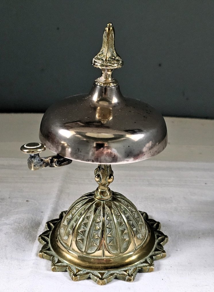 呼叫铃 - 法国 - 酒店前台 #1.0