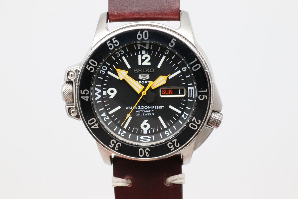 Seiko - Seiko 5 - Ingen reservasjonspris - SKZ211K1 | 7S36-01E0 | Atlas Landshark - Herre - 2010-2020  #1.0