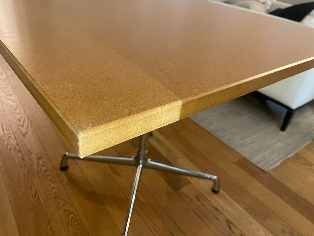 Vitra - Charles Eames - 桌子 - 已分割的 - 铝, 层压木材 #3.2