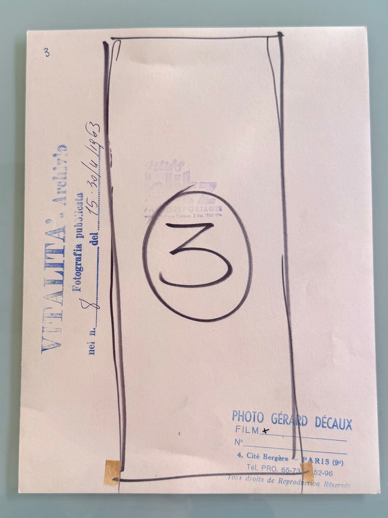 Dahlia Lavi by Gérard Décaux - Dahlia Lavi #1.0