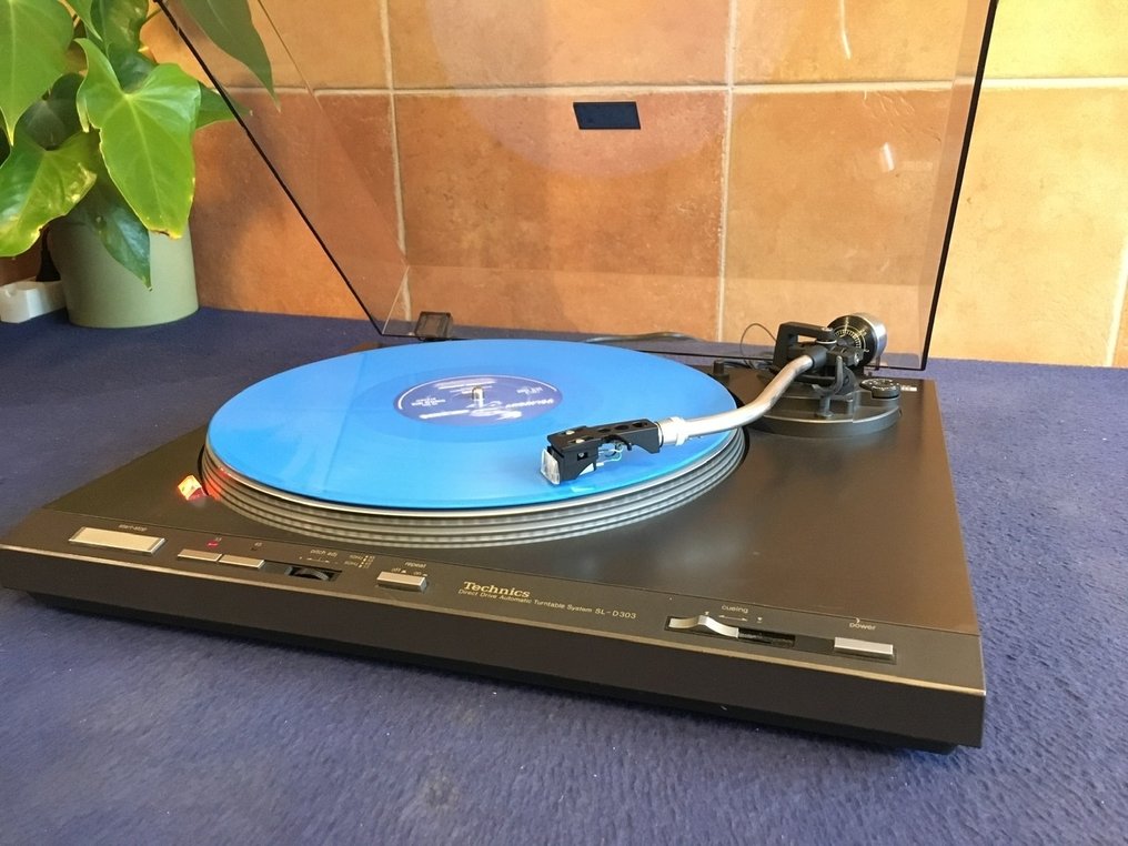 Technics - SL-D303 - Direct Drive Automatic Turntable #1.0
