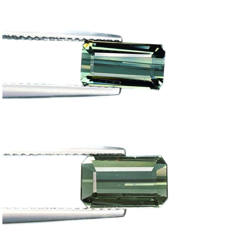 Nincs minimálár - 2 pcs Zöld Turmalin - 4.44 ct - Nemzetközi Gemmológiai Intézet (IGI) #1.0