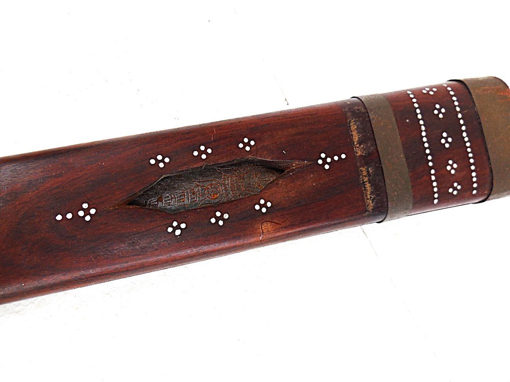 Gr. Zierdolch με λαβή κέρατος, χαραγμένο και με χαράξεις στη λεπίδα. - Μιανμάρ (χωρίς τιμή ασφαλείας) #1.0